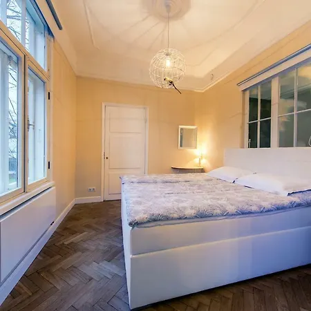 Modern History Apartment Tallinn Exterior photo