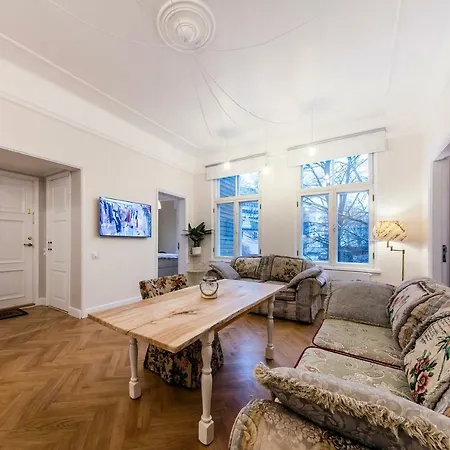 Modern History Apartment Tallinn Exterior photo
