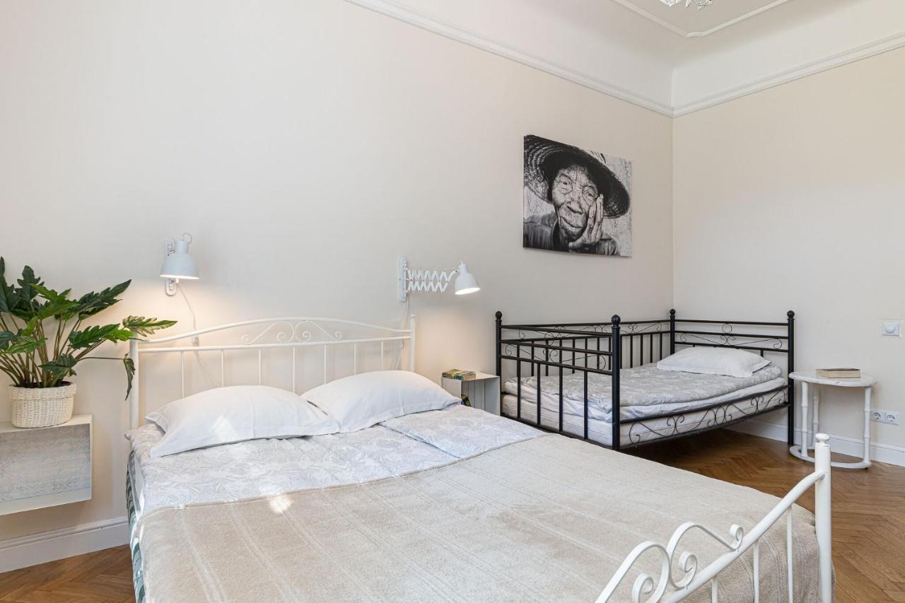 Appartement Modern History