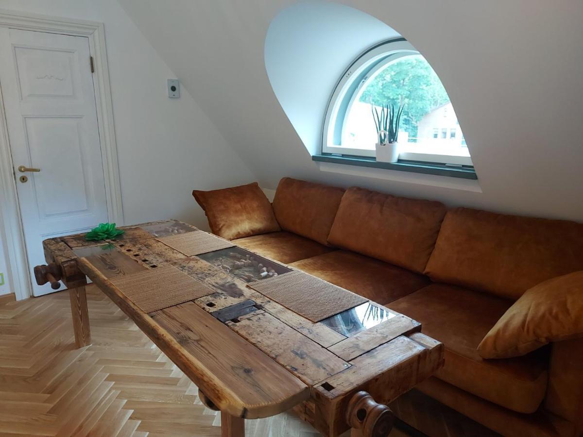 Modern History Apartment *